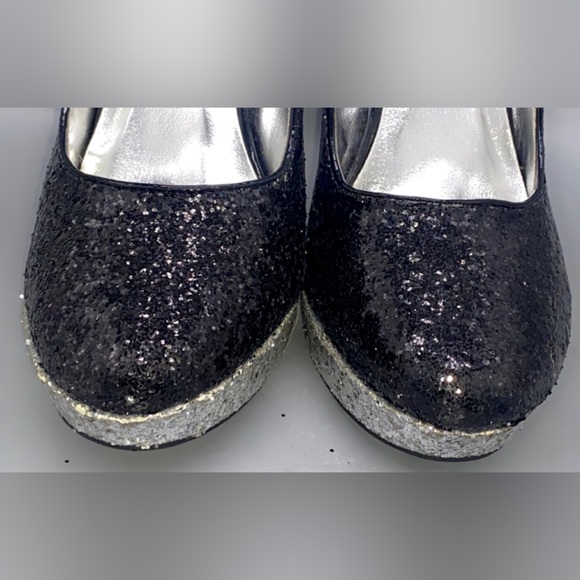 Rampage Black & Silver Platform Party Pumps. - Picture 5 of 10